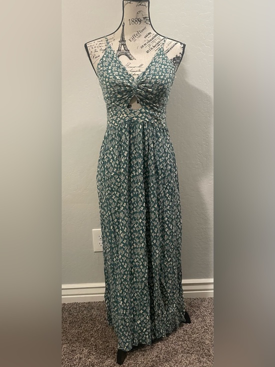 Angie Dresses & Skirts - Angie Green Maxi Dress with White Cactus Print and Twist Front